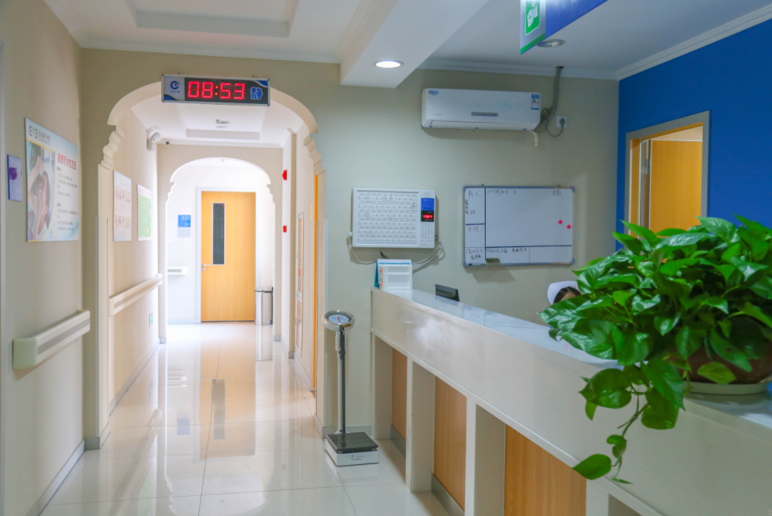 病房護(hù)士站